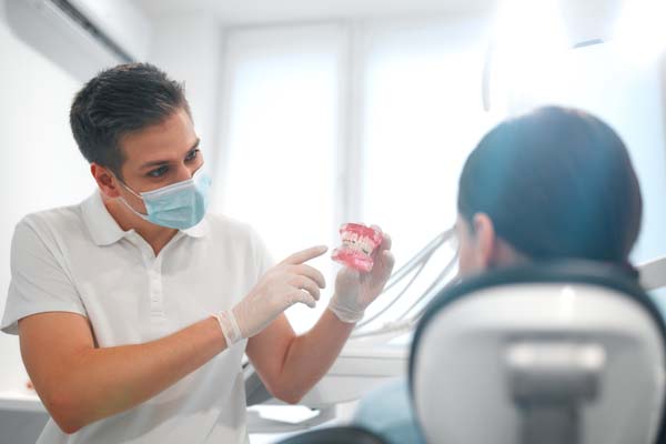 How Does A Dental Filling Fix A Cavity?