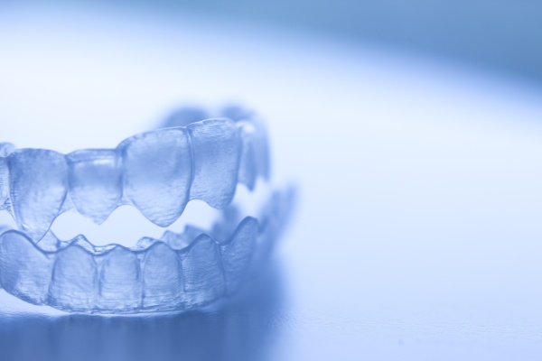 Food And Beverage Restrictions When Wearing Invisalign Aligners