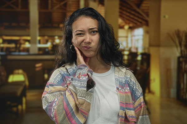 Emergency Dentist Care: What To Do When Dental Pain Strikes