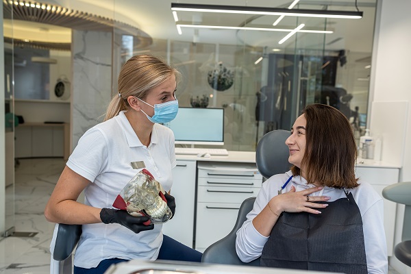 Dental Care Tips: Take Your Family To A Family Dentist